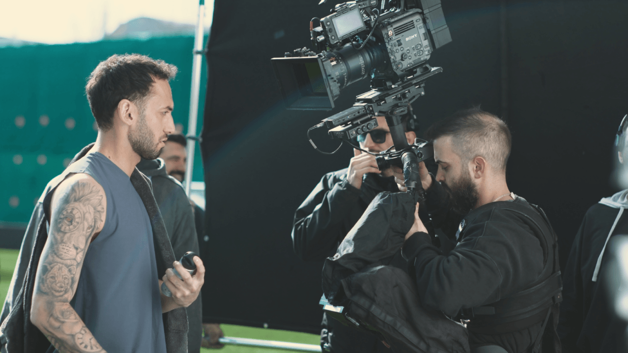 Futbolun Baskı Anları ve Marka Güveni: Rexona’nın Hakan Çalhanoğlu Hamlesi